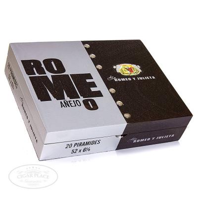 ROMEO Anejo by Romeo Y Julieta