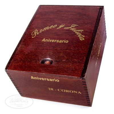 Romeo Y Julieta Aniversario Corona - 2007 #19 Cigar of the Year