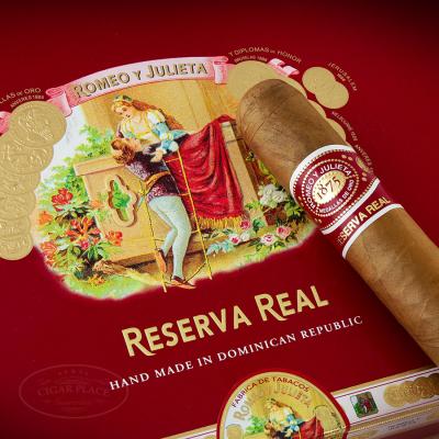 Romeo Y Julieta Reserva Real Toro