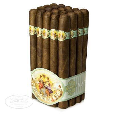 Trinidad y Cia Double Corona